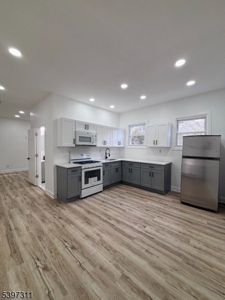 Building Photo - 48 N York St Unit 1R