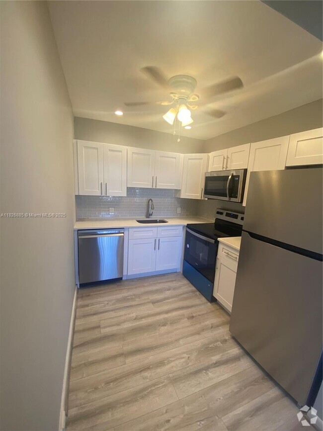 Building Photo - 114 Brighton C Unit 114 Rental
