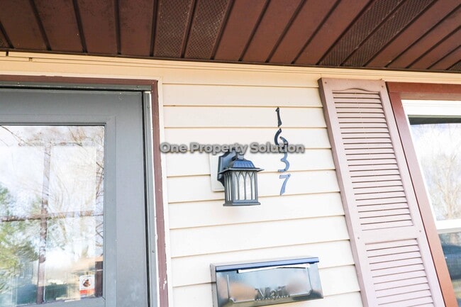 Photo - 1637 E 33rd Ave