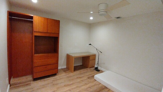 Photo - 3147 Francis St