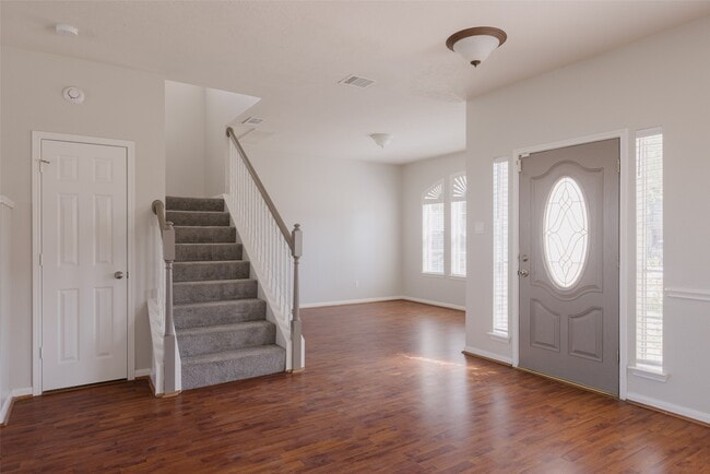 Building Photo - 16530 Cypress Bridge Dr Rental