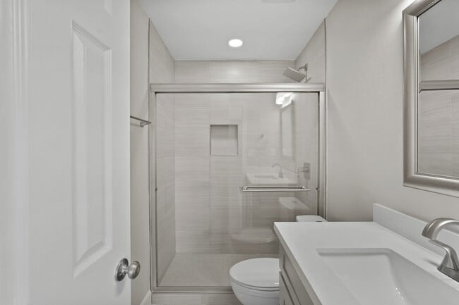 Photo - 2101 Fountain View Dr Unit 2 8