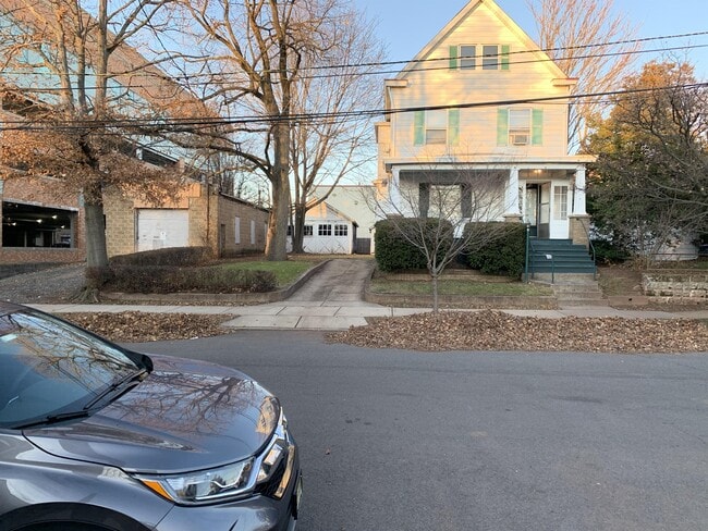 Photo - 113 Guilden St