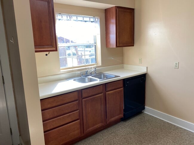 Photo - 181 N Jefferson St