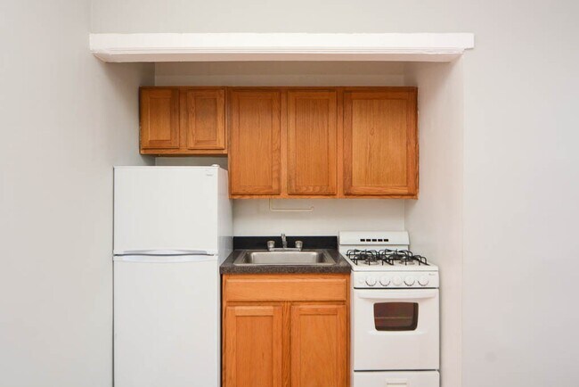 Photo - 3824 N Fremont Unit 205