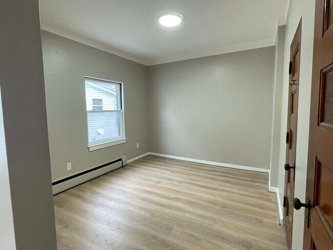Photo - 910 N Grant St