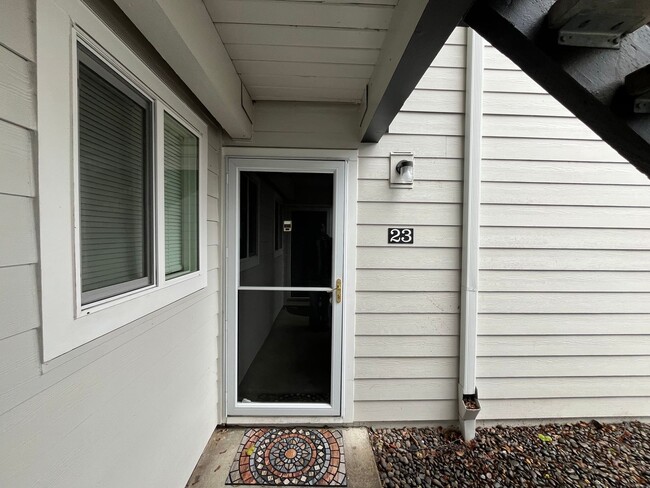 Updated 1st floor 1 X 1 Beaverton Condo! C... - Updated 1st floor 1 X 1 Beaverton Condo! C...