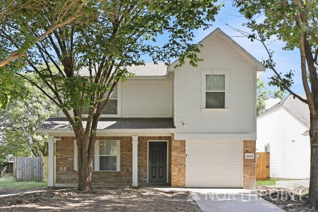 Building Photo - 4BR/2BA | Newly Renovated Single Family Home | 1-Car Garage Parking | In Dallas!