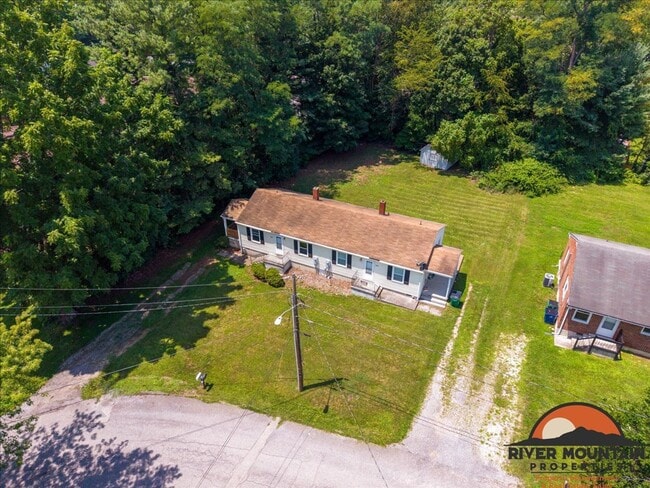 Photo - Charming Duplex Near Downtown Blacksburg