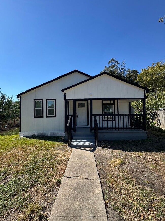 Building Photo - Gorgeous all renovated Home in Houston, TX!.