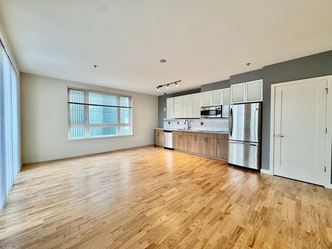 Spacious 1 Bedroom Belltown Condo - Availa... - Spacious 1 Bedroom Belltown Condo - Availa... Unit 601