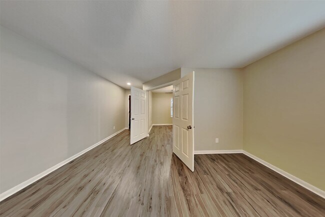 Photo - 18238 Fair Grange Ln