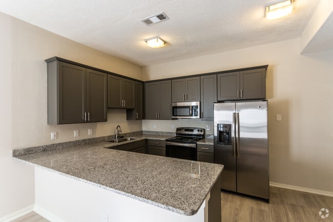 3HAB, 2.5BA - Elmwood/2005 Ft² - Cocina - Hillmeade Apartment Homes