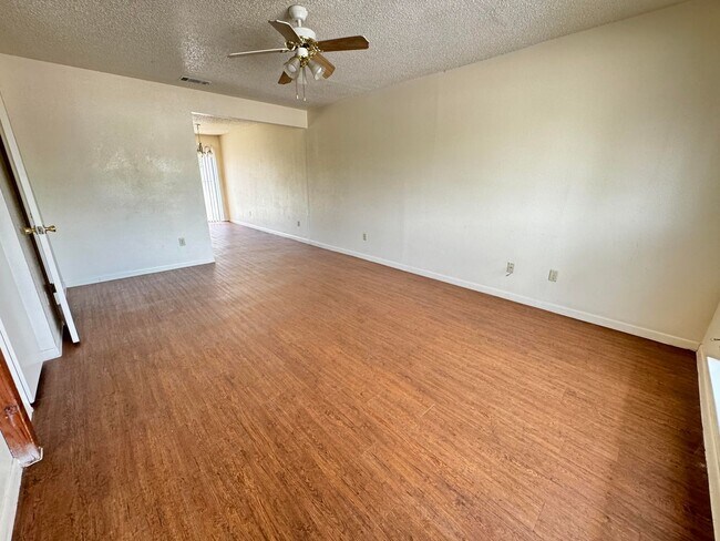Photo - 4408 Lake Rd Unit # C