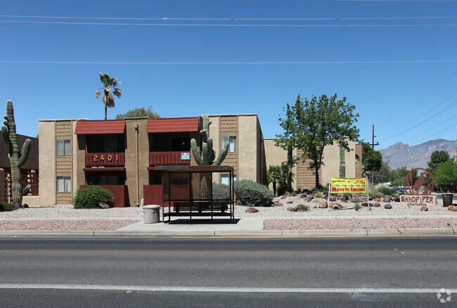 Sandpiper Apartments - Sandpiper Apartments