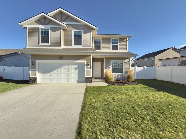 Building Photo - 515 S King St