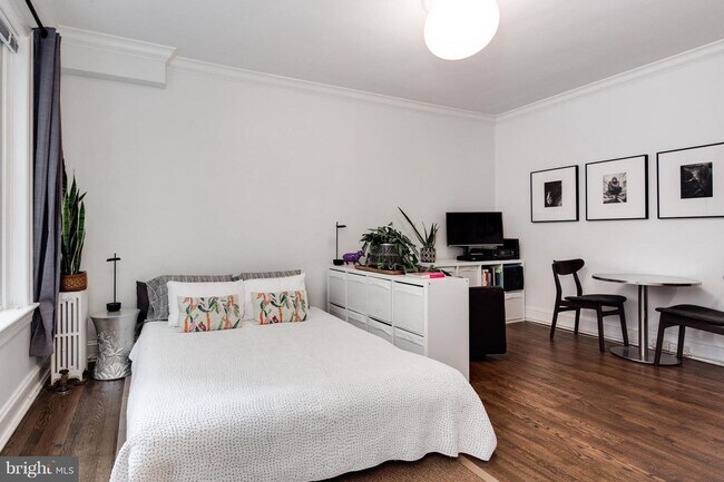 Photo - Adams Morgan Condo | Studio | 1 Bath | 310 Sf Unidad 109