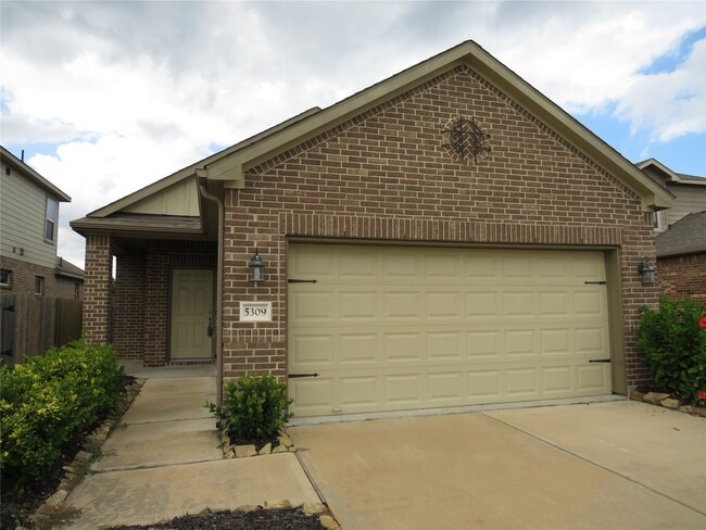 Building Photo - 5309 Abbeville Ct