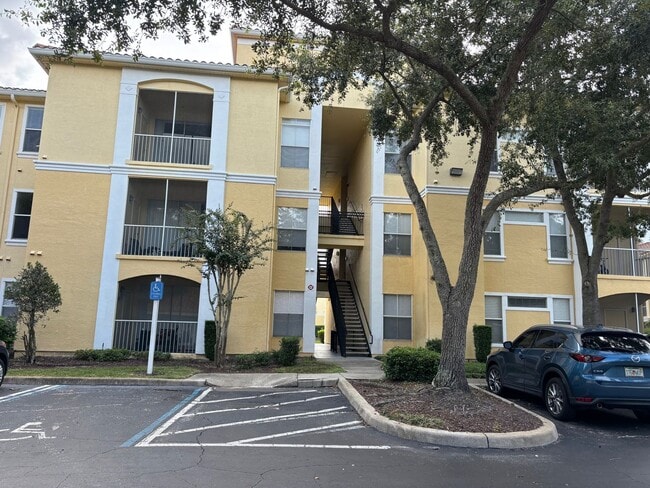 Building Photo - First-Floor Condo for Lease in Visconti, M...