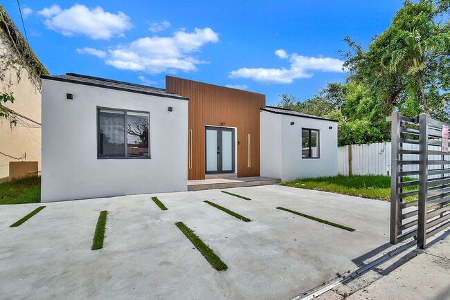 Photo - 187 NW 53rd St