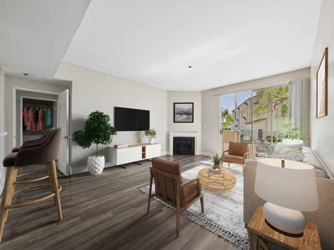 Photo - Madison Hancock Park