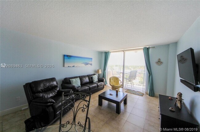 Photo - 2350 NE 135th St Unit 507