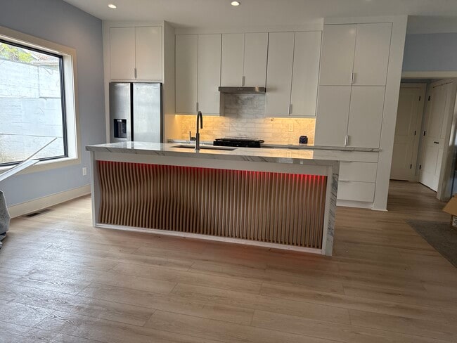 Photo - 1073 Hemphill Ave NW