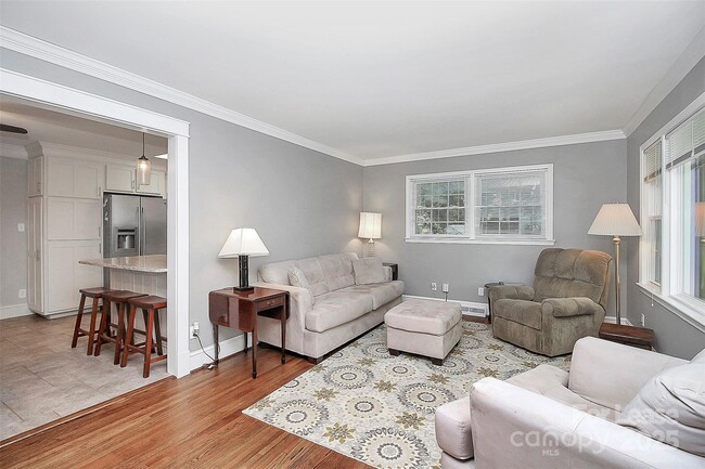 Photo - 6216 Candlewood Dr House