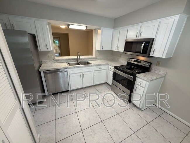 Building Photo - 4435 Brook Hollow Cir Rental