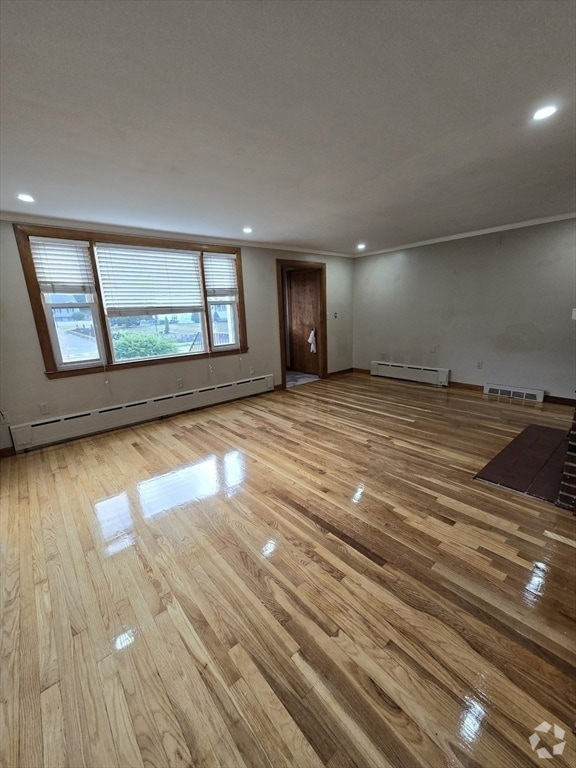 Building Photo - 479 Central St Unit #1 Rental