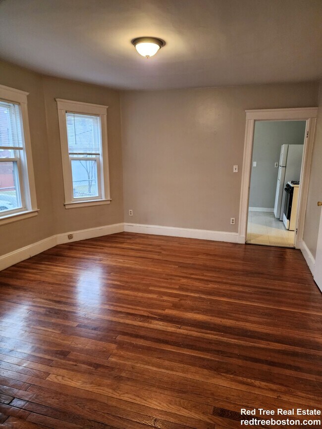 Photo - 8 Woodside Ave