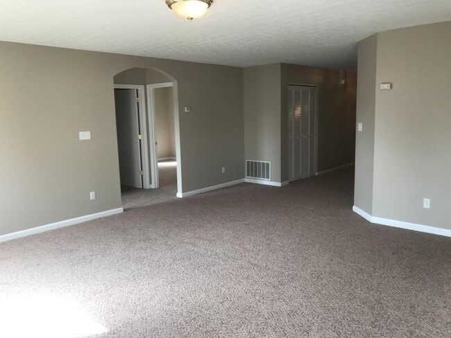 Photo - 9708 Stream View Trail