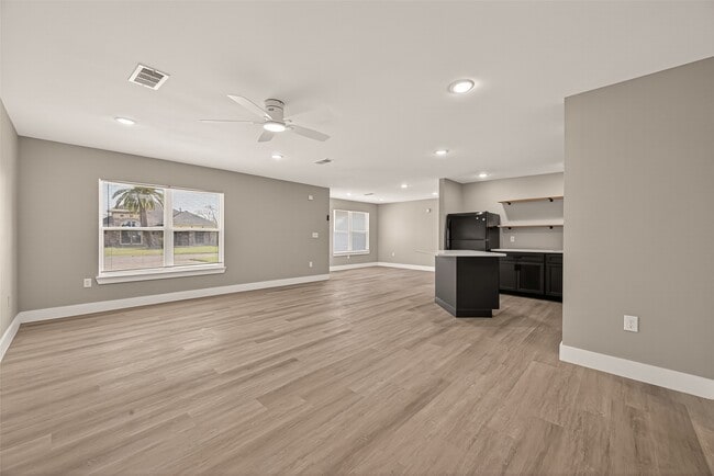 Photo - 3527 La Retama Dr