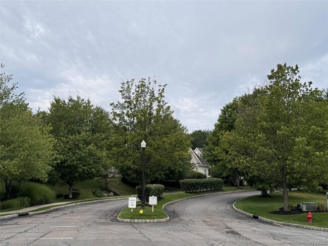 Photo - 54 Fairways Dr