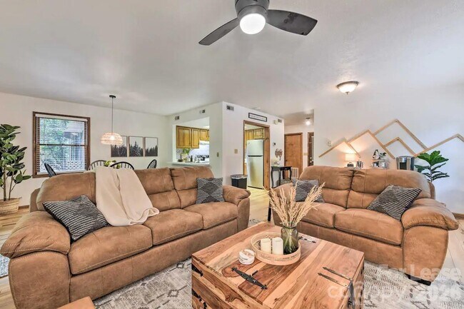 106 Sage Ct