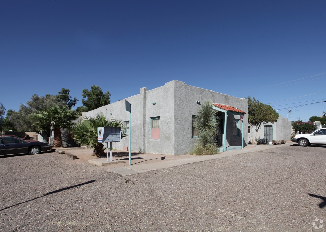 Photo - 601 N Cameron Ave