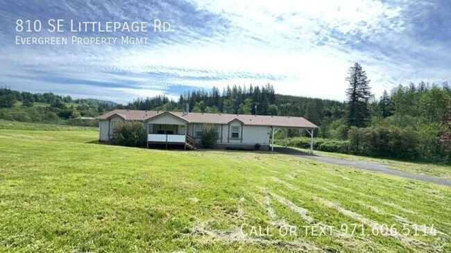 Building Photo - 810 SE Littlepage Rd Rental