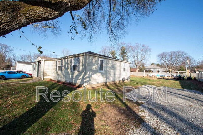 Photo - 4155 N County Rd 575 E