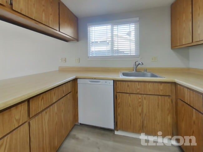 Photo - 9411 Aizenberg Cir House