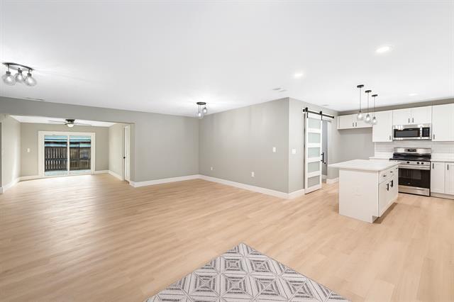 Photo - 2123 Luau St