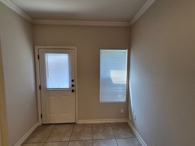 Photo - 6618 Arancione Ave