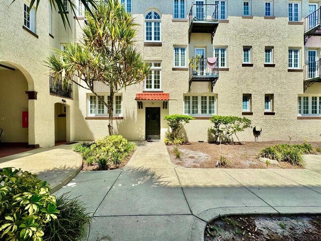 Photo - 2117 W Dekle Ave Unit D1