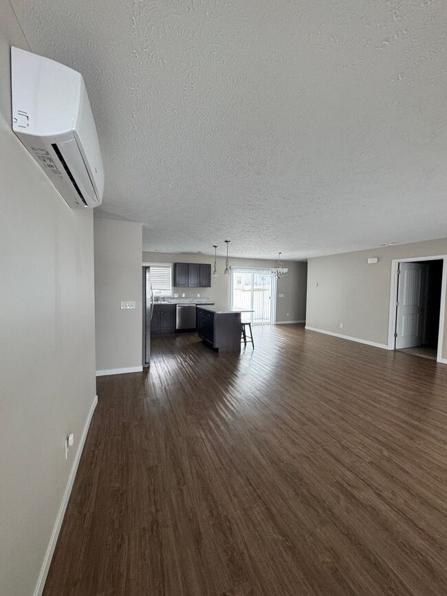 Photo - Modern Ranch Living in Heritage Estates