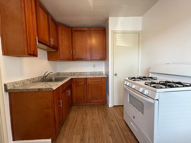 Photo - San Pablo 2431/2433 Unit San Pablo 2433B