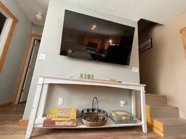 411 W Quartz St Unidad B