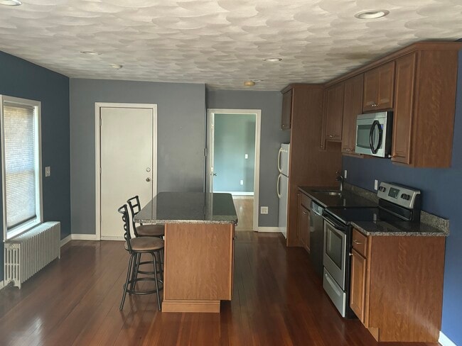 11 Harris Ave Unit B