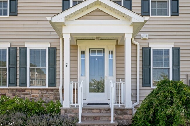 Photo - 7 Addie Pl