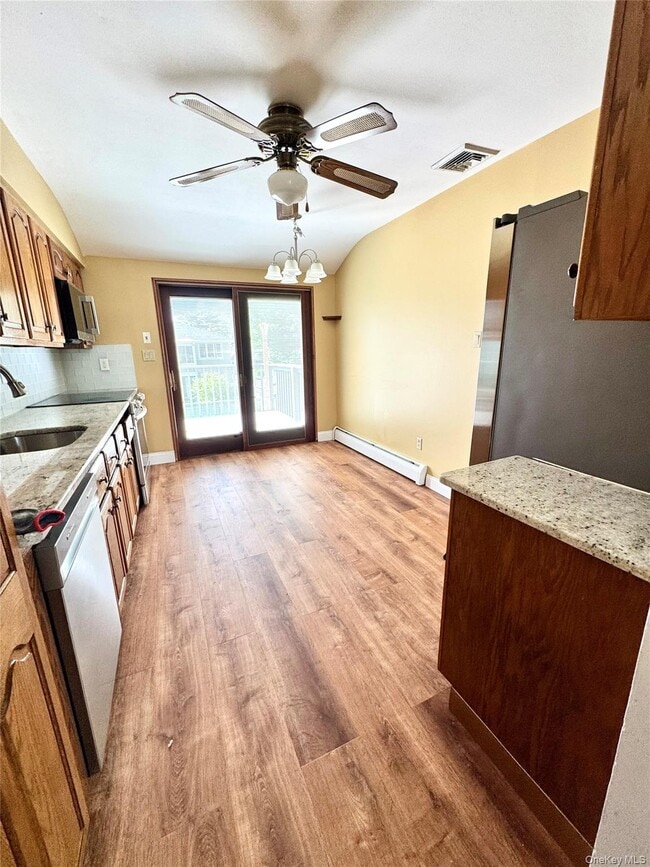 Photo - 255 Brookside Ct