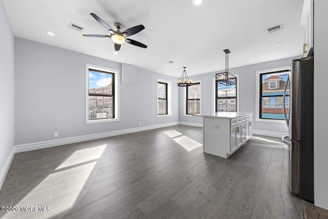 Photo - 160 Monmouth St Unit 2