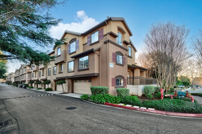 Photo - UPGRADED TOWNHOME OFFERS UTMOST CONVENIENCE